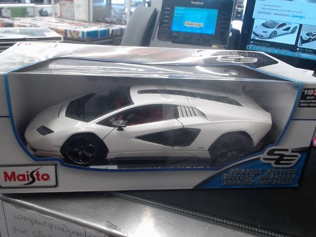Lamborgini countach lpi 800-4