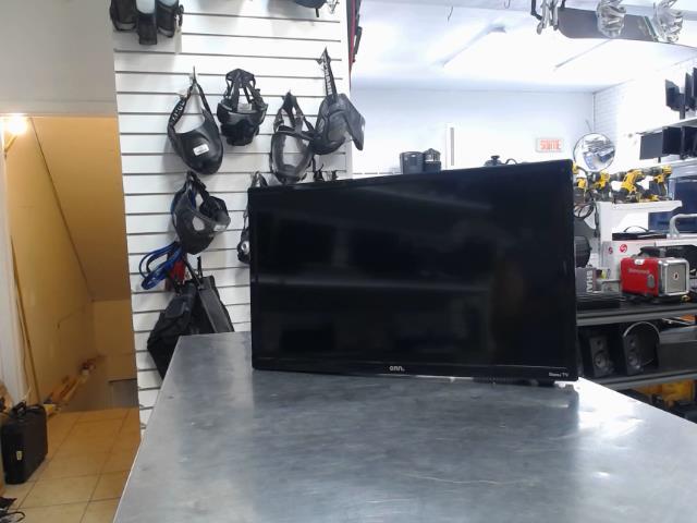 Tv led 24'' no remote no pied