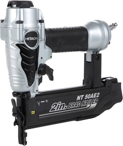 Cloueuse a finition hitachi nt50ae2s