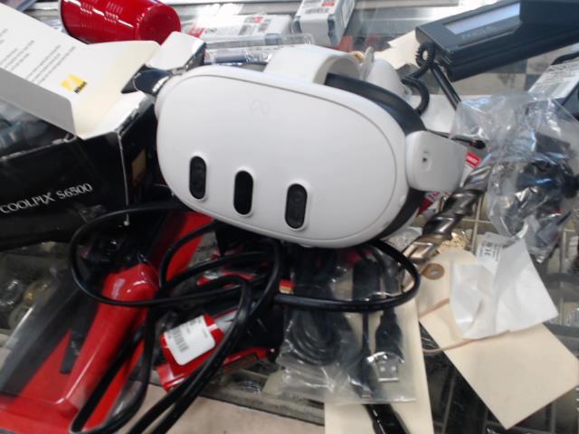 Casque vr meta quest 3 avec manettes