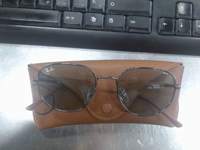 Lunette de soleil+case