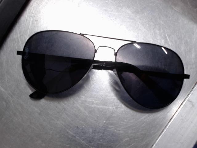Lunettes de soleil style aviator