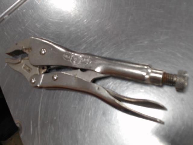 Paire vise-grip