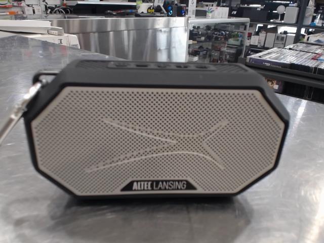 Speaker bluetooth
