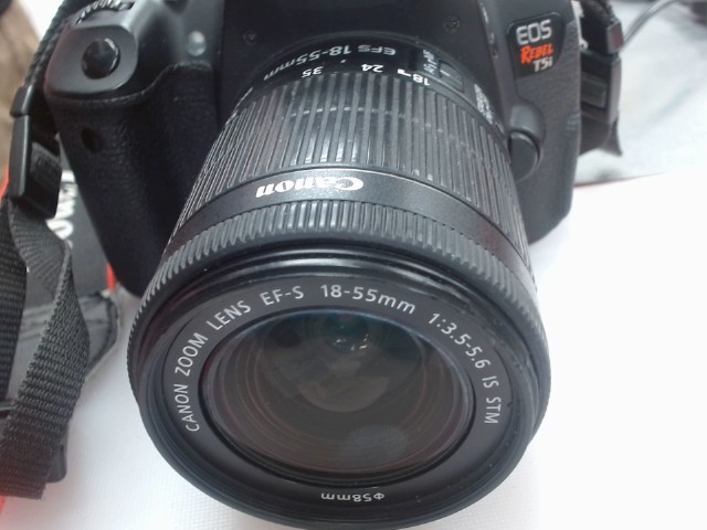 Camera digital t5i lentille