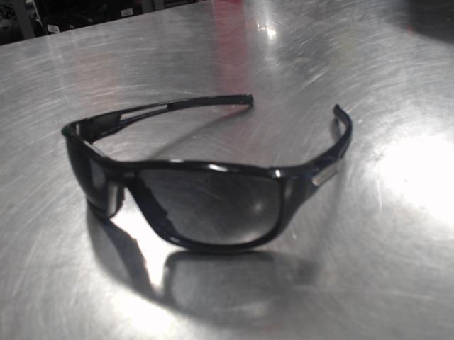 Paire lunette soleil