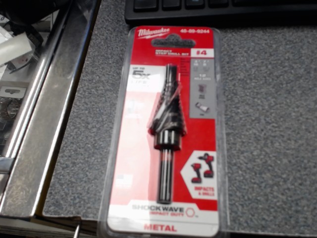 Impact step dill bit