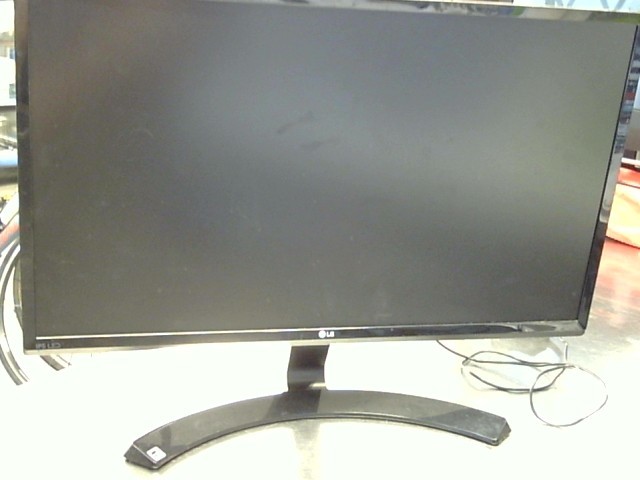 Moniteur noir +cable