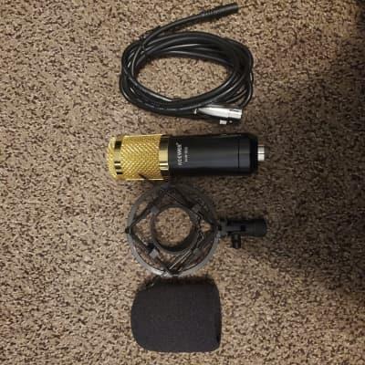 Microphone neewer