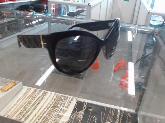 Guess sunglasses