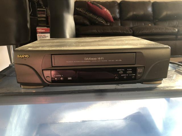 Vhs reader avec titanic et godfather