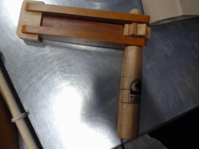 Toca percussion crack crack tourne