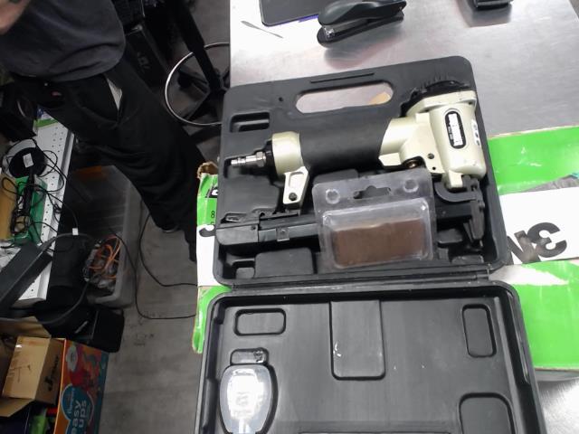 Air finishing nailer in case