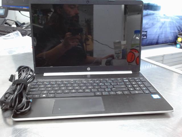Laptop gris/noir t5 8gen 8ram 500ssd