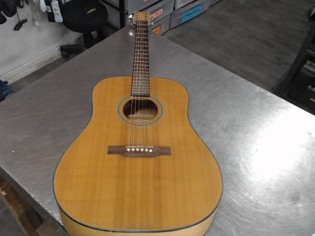 Guitare acoustique