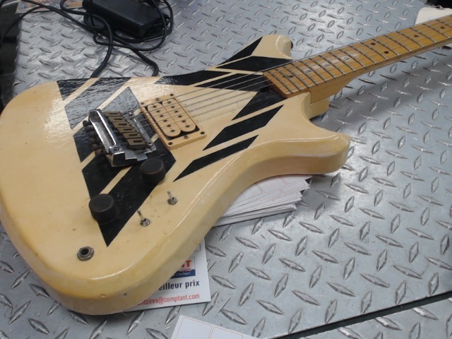 Guitard electrique fait a la main
