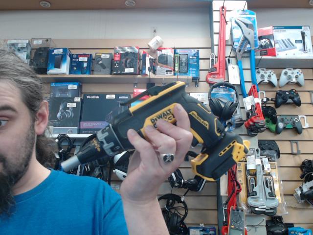 Screw gun