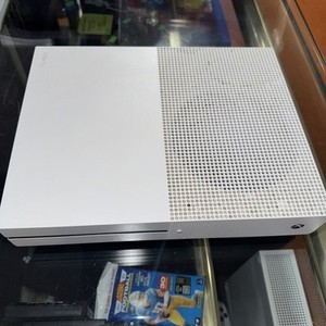 Xbox one s blanche used