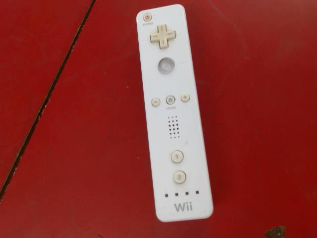 Manette nintendo wii manque couvercle
