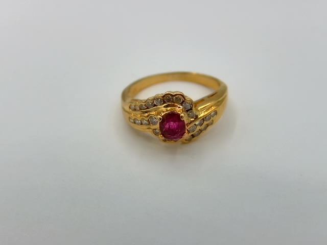BAGUE EN OR 18KT AVEC DIAMANTS 