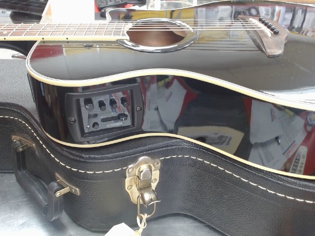 Guitare caisse scrach