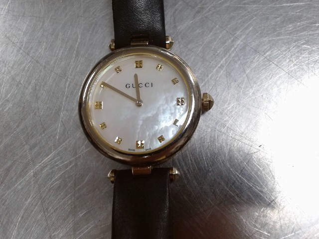 Montre gucci