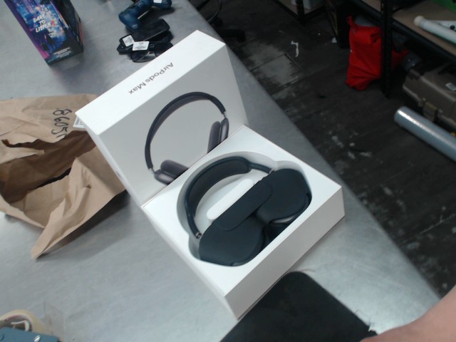 Airpods max dans boite