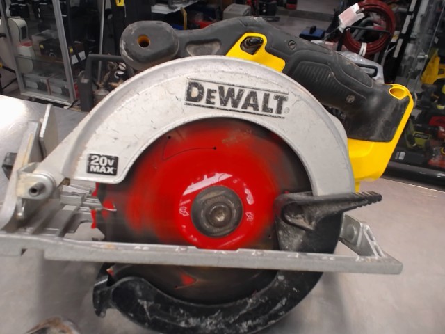 Scie circulaire dewalt