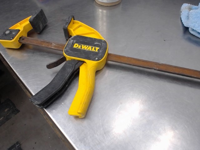 Trigger clamp dewalt