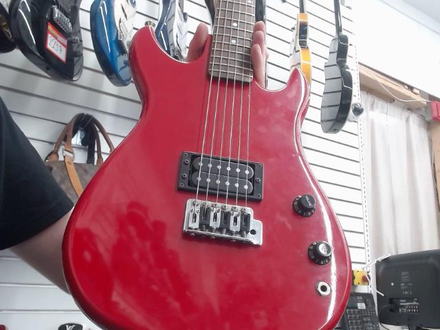 Guitare electrique rouge