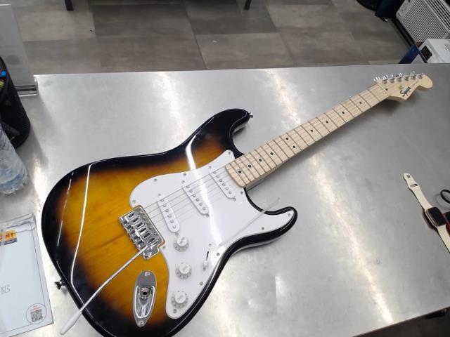 Stratocaster squier 2023 sunburst