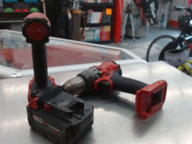 Perceuse electrique collant endomager