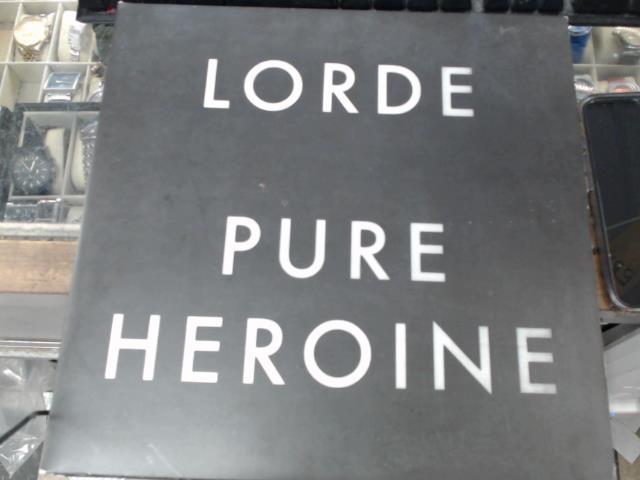 Vinyl lorde pure heroine
