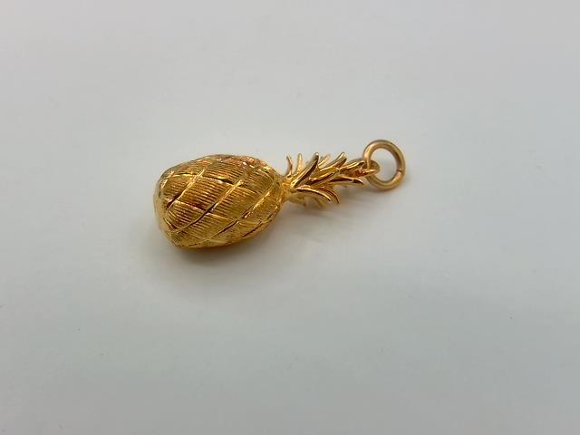 BRELOQUE ANANA EN OR 14KT