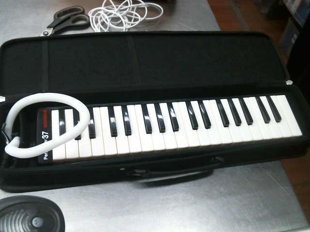 Flute piano