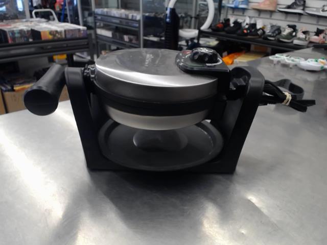 Waffle maker electric