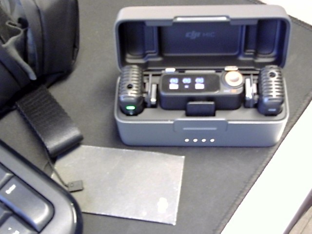 Dji mic 2 with chargiing case and case
