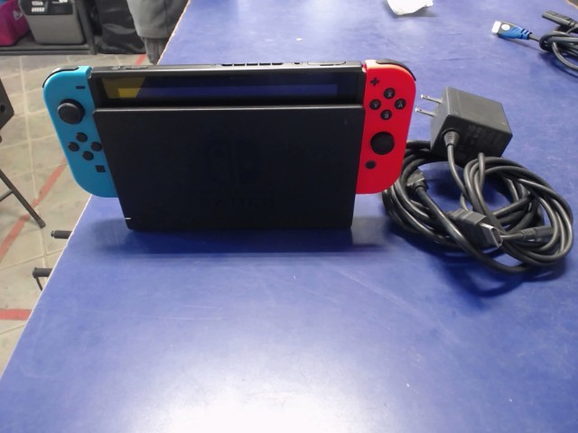 Console sans joycon straps +accessoires