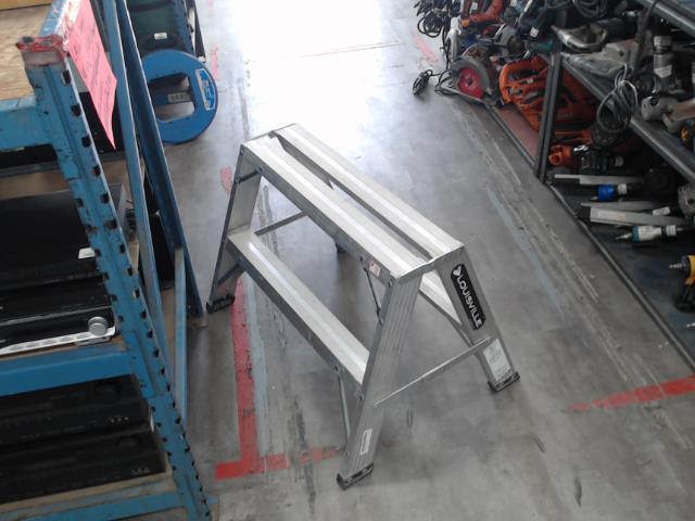 Escabeau 2pied aluminium