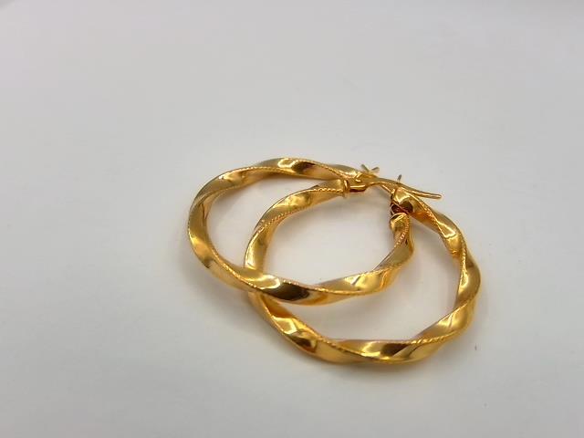 BOUCLES D OREILLES EN OR 10KT