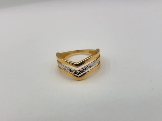 BAGUE EN OR 10KT