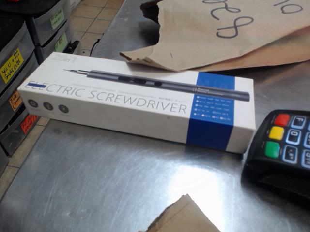 Electrique screwdiver