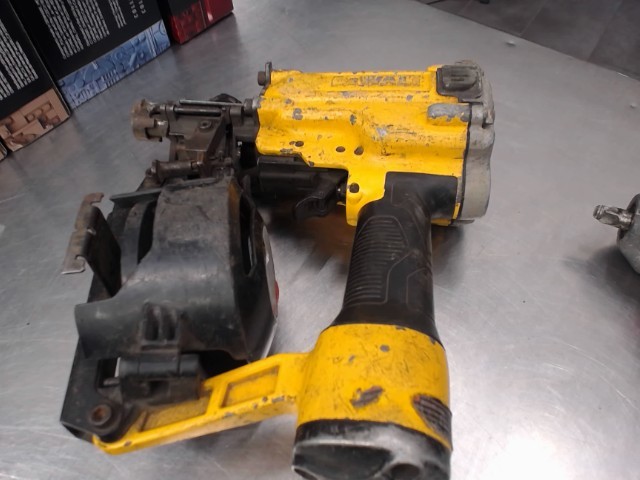 Coil roofing nailer dewalt