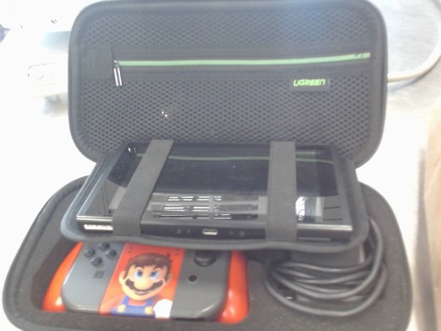 Nintendo switch console + accesoires