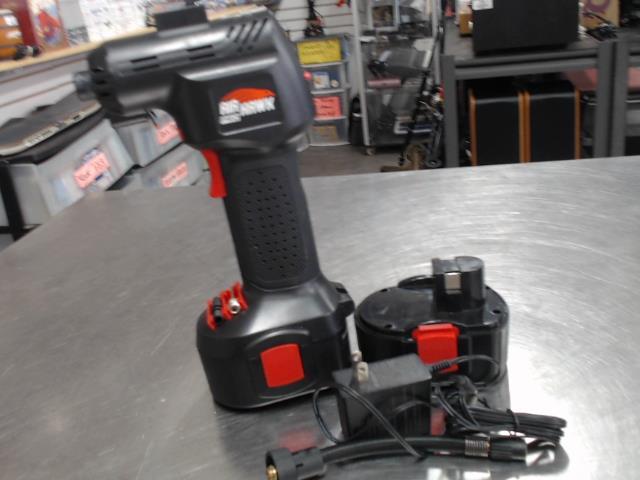 Compresseur portatif+2batt+chrg