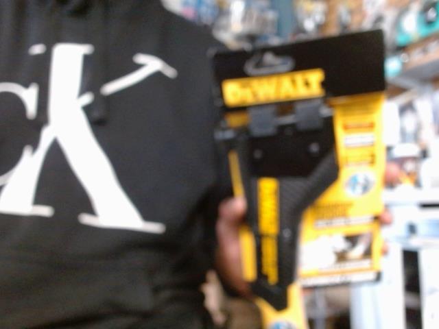 Hammer stapler