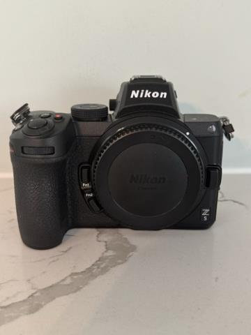 Camera nikon body only