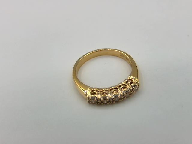 BAGUE EN OR 10KT AVEC DIAMANTS