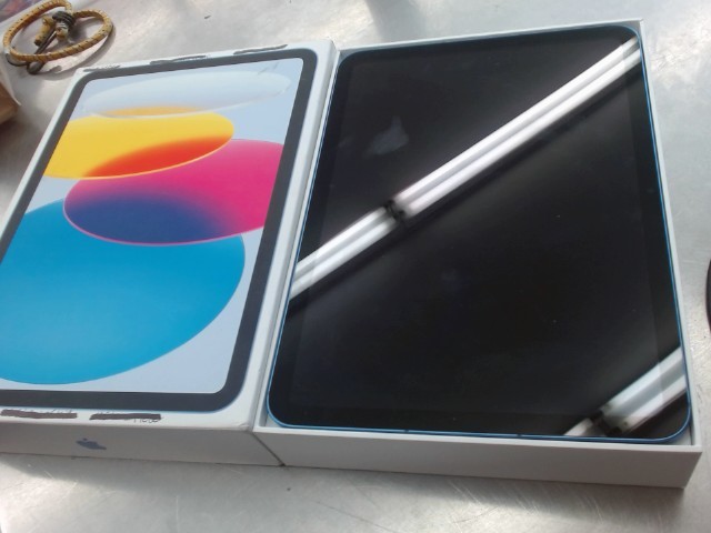 Ipad 10th generation 64g