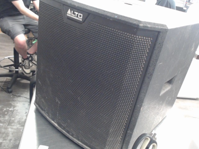 Subwoofer
